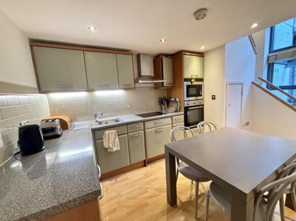 Kitchen/Dining