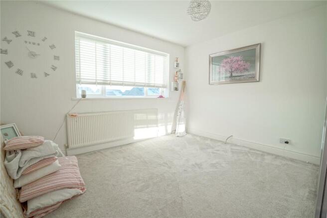 4 bed Detached for sale Image 12