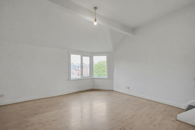 Flat C, 38 Collingwood Avenue, Muswell Hill, London N10 3ED