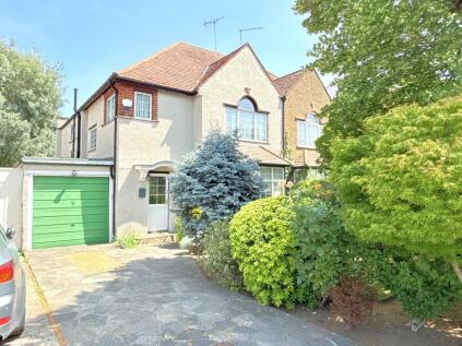 Gloucester Road, Barnet, EN5