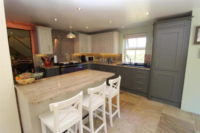 BREAKFAST KITCHEN
