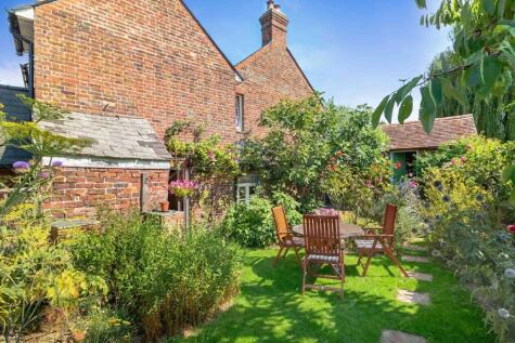 Framfield Road, Uckfield, TN22