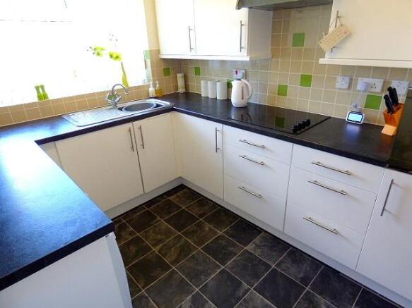 Kitchen 1 - 2