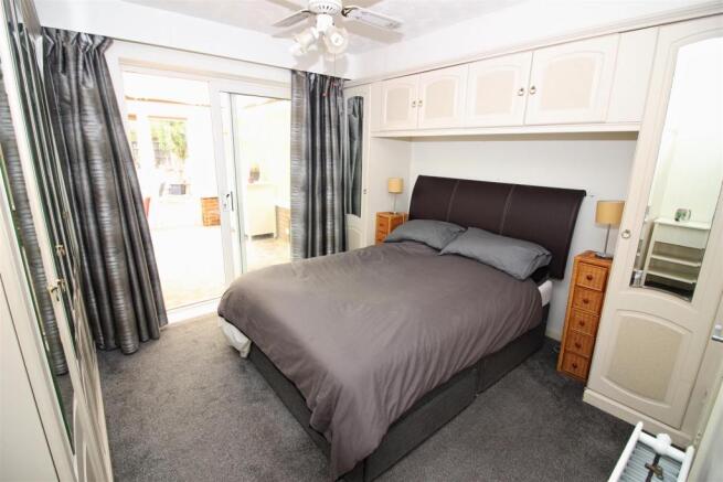 bed1.JPG