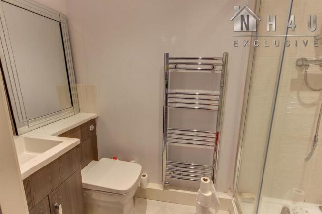 EN-SUITE: