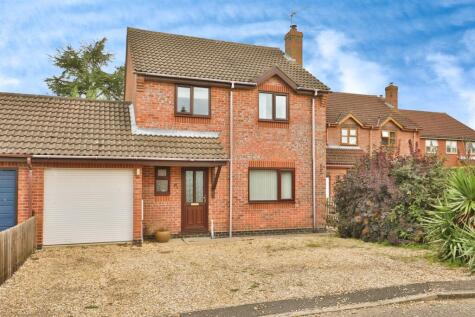 Two Fields Way, Bawdeswell, Dereham