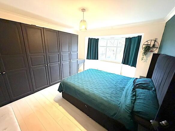 3 bed House to rent Image 7