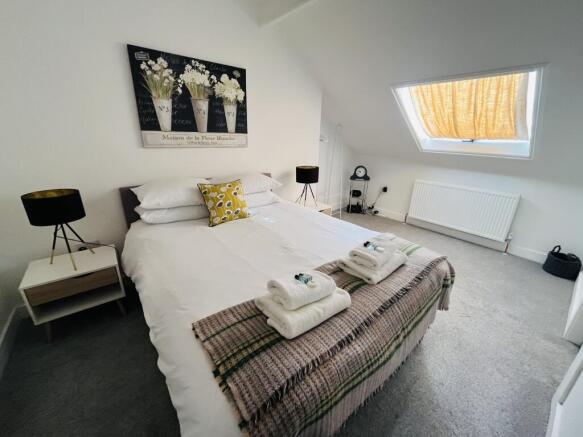 2 bed Apartment to rent Image 11
