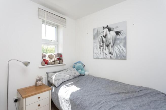 4 bed Detached for sale Image 9