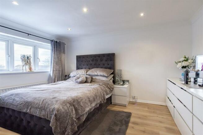 114 Beaconfield Road   (14).jpg