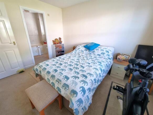 Bedroom 2.1.jpg