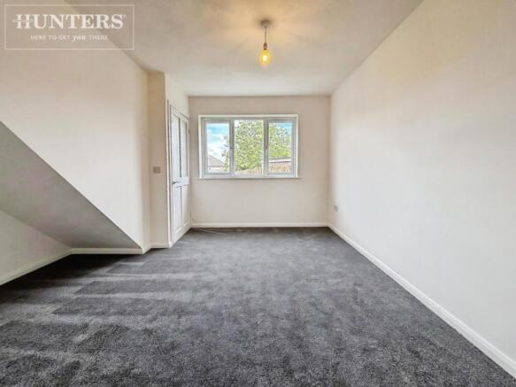 3 bed Semi-Detached to rent Image 5