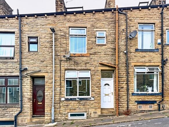 4 bed Terraced for sale in keighley
