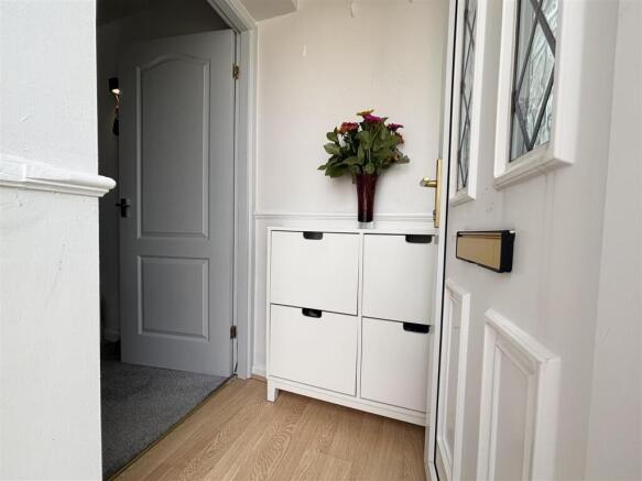 2 bed Semi-Detached for sale Image 5