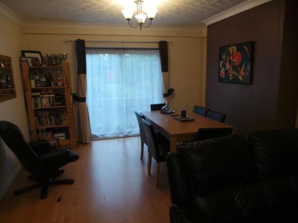 lounge additional...