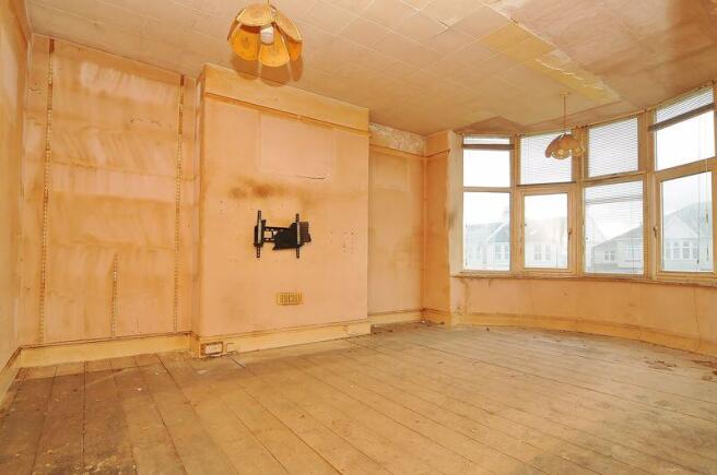 Milehouse Road, Plymouth One Bedroom First Floor Flat in Need of Full Refurbishement. CASH BUYERS ONLY !!!! photo 3