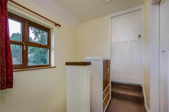 FIRST FLOOR LANDING