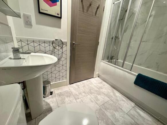 Photo 13