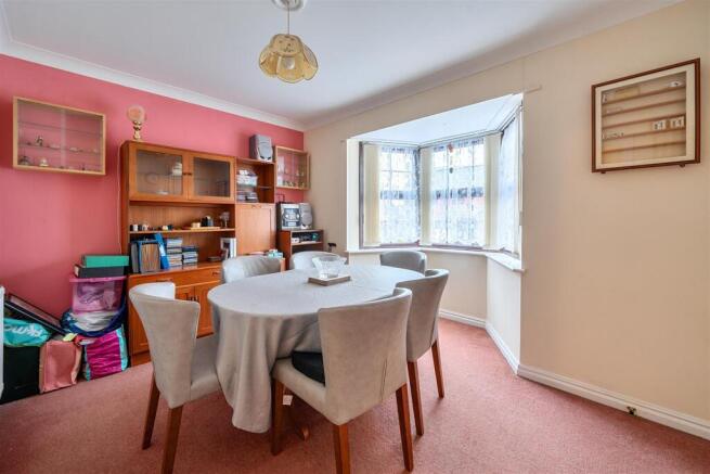4 Maple Close, Towcester