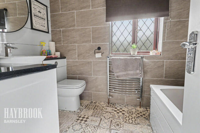 2 bed Semi-Detached for sale Image 6