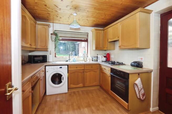 2 bed Bungalow for sale Image 5