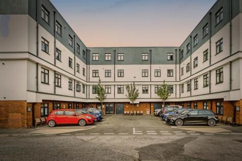 Cambridge Place, Aylesbury