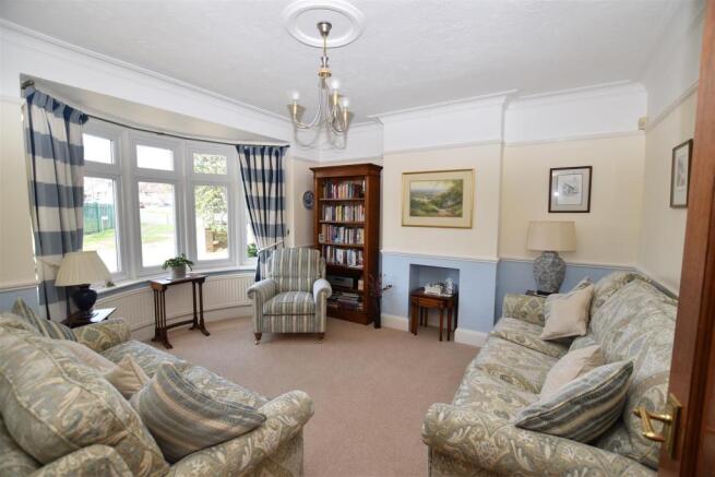 SITTING ROOM