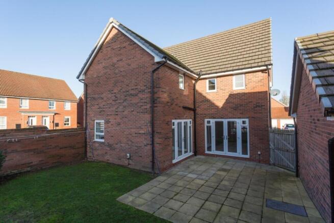4 bed Detached for sale Image 12