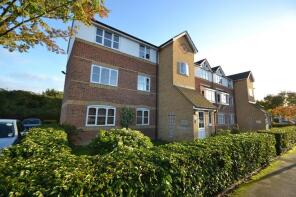 158, Donald Woods Gardens, Surbiton KT5 9NZ
