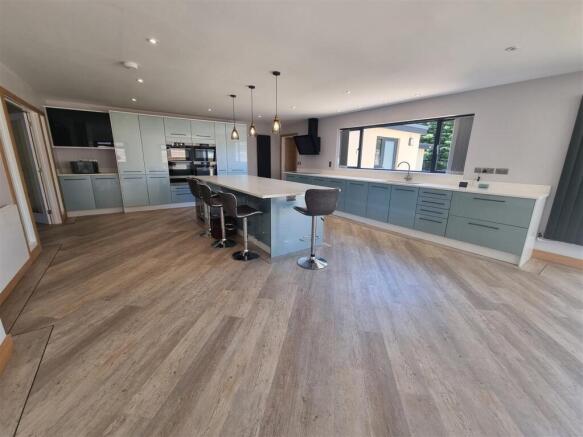 Kitchen/Diner/Day Room 4