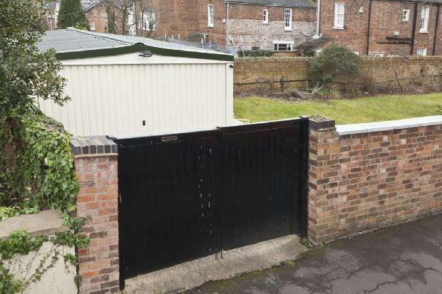 Garage