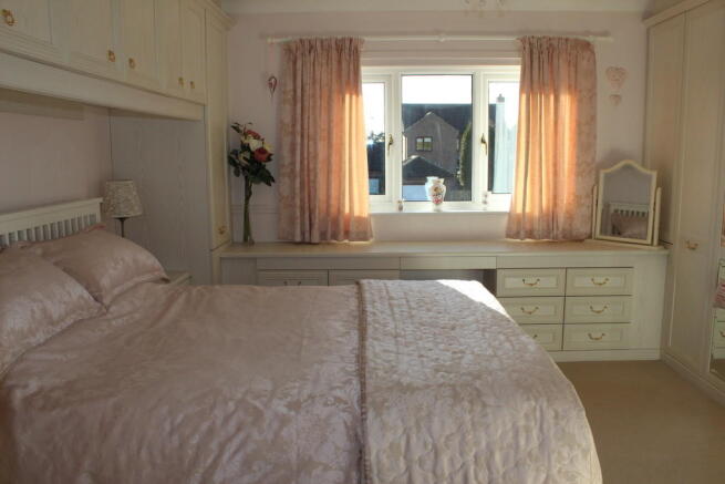 Bed 1 (2)
