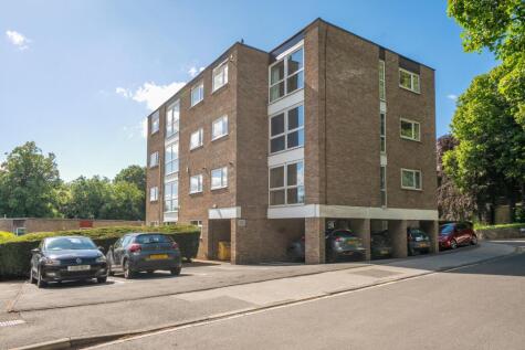 Gledhow Wood Close, Gledhow, Leeds, LS8