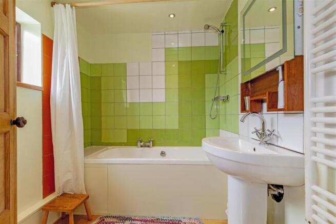 Bathroom-1.jpg