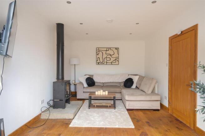 3 bed Detached Bungalow for sale Image 4