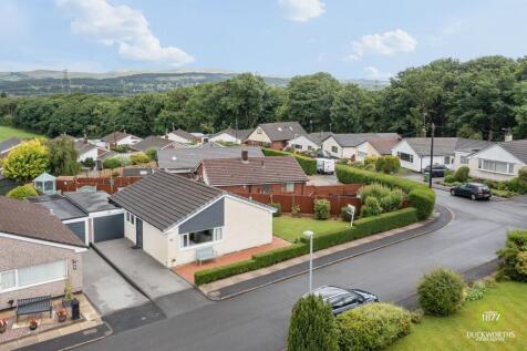 Sycamore Crescent, Clayton Le Moors, BB5