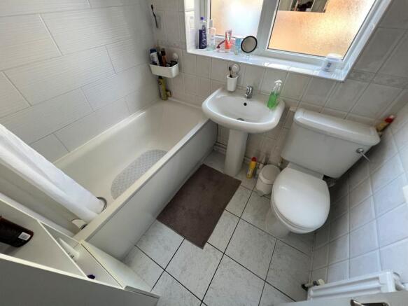 FITTED BATHROOM
