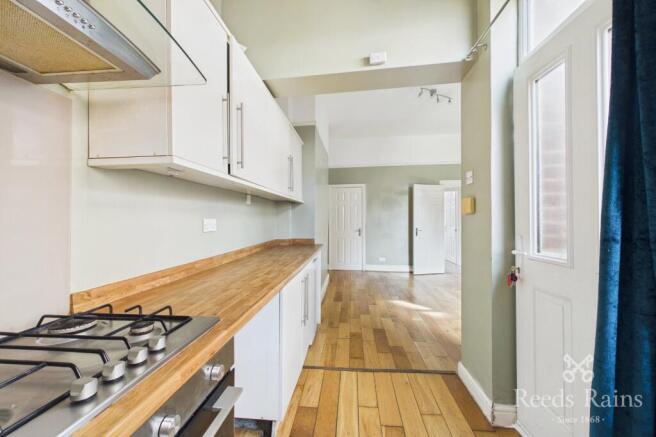 3 bed Terraced for sale Image 10