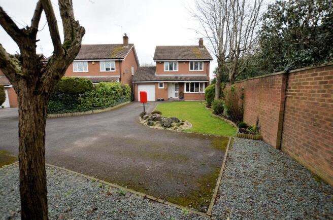 Front & driveway .jpg