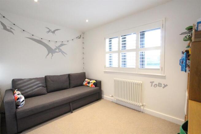 Playing room/Bedroom 5