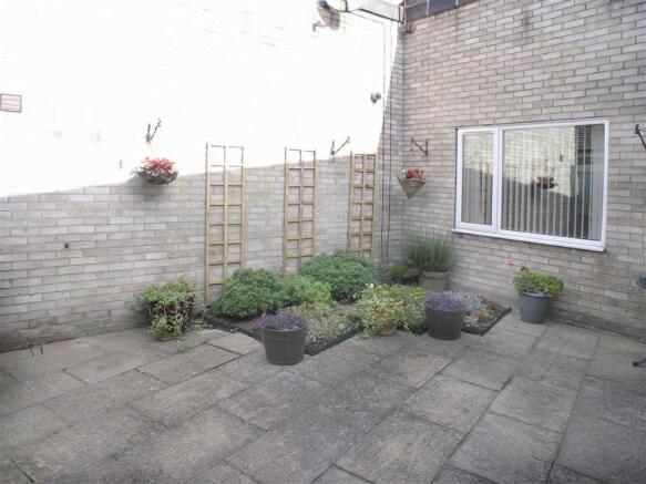 Courtyard Garden