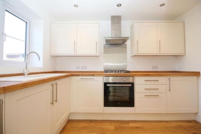 Modern Fitted Kitchen