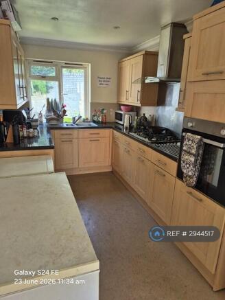 Kitchen 01