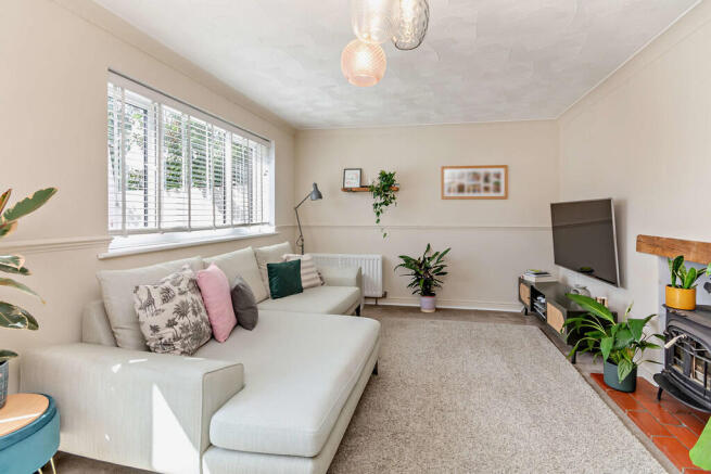 8663137-interior0...