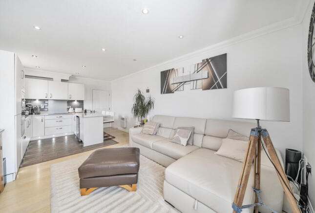 Lounge / Kitchen