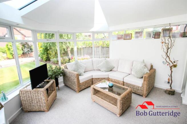 GARDEN ROOM