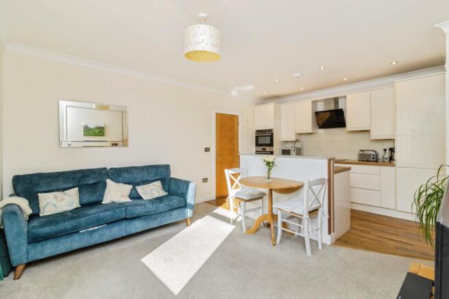 Lounge / Kitchen