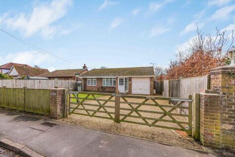 Scant Road West, Hambrook
