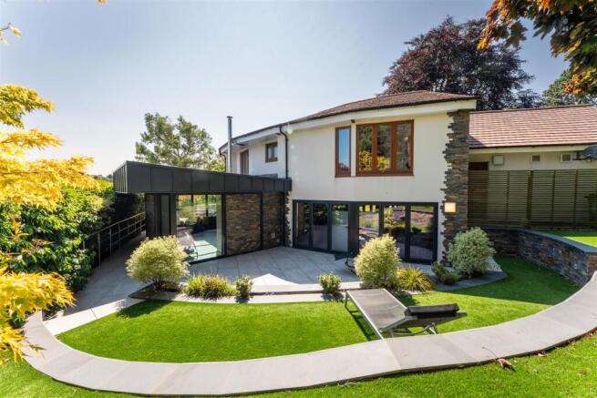 Parrys Close, Stoke Bishop Garden.jpg