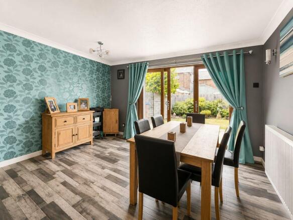 Langholm Drive, Heath Hayes photo 4